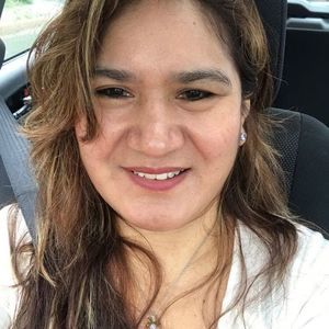 Meet your Posher, Adela